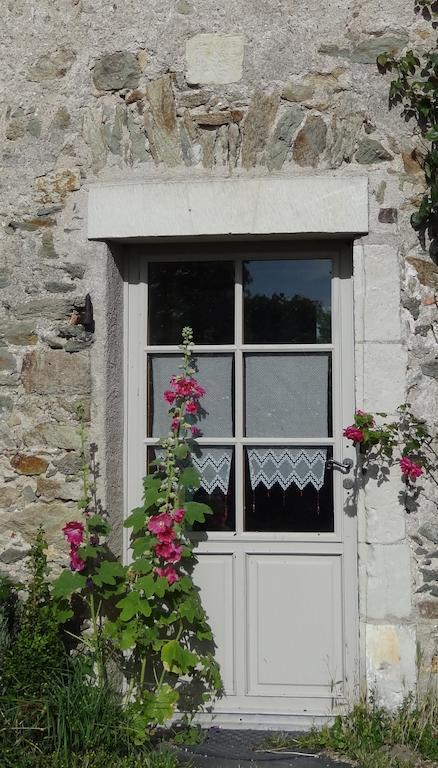 Au Moulin Geant Bed & Breakfast Rochefort-sur-Loire Dış mekan fotoğraf